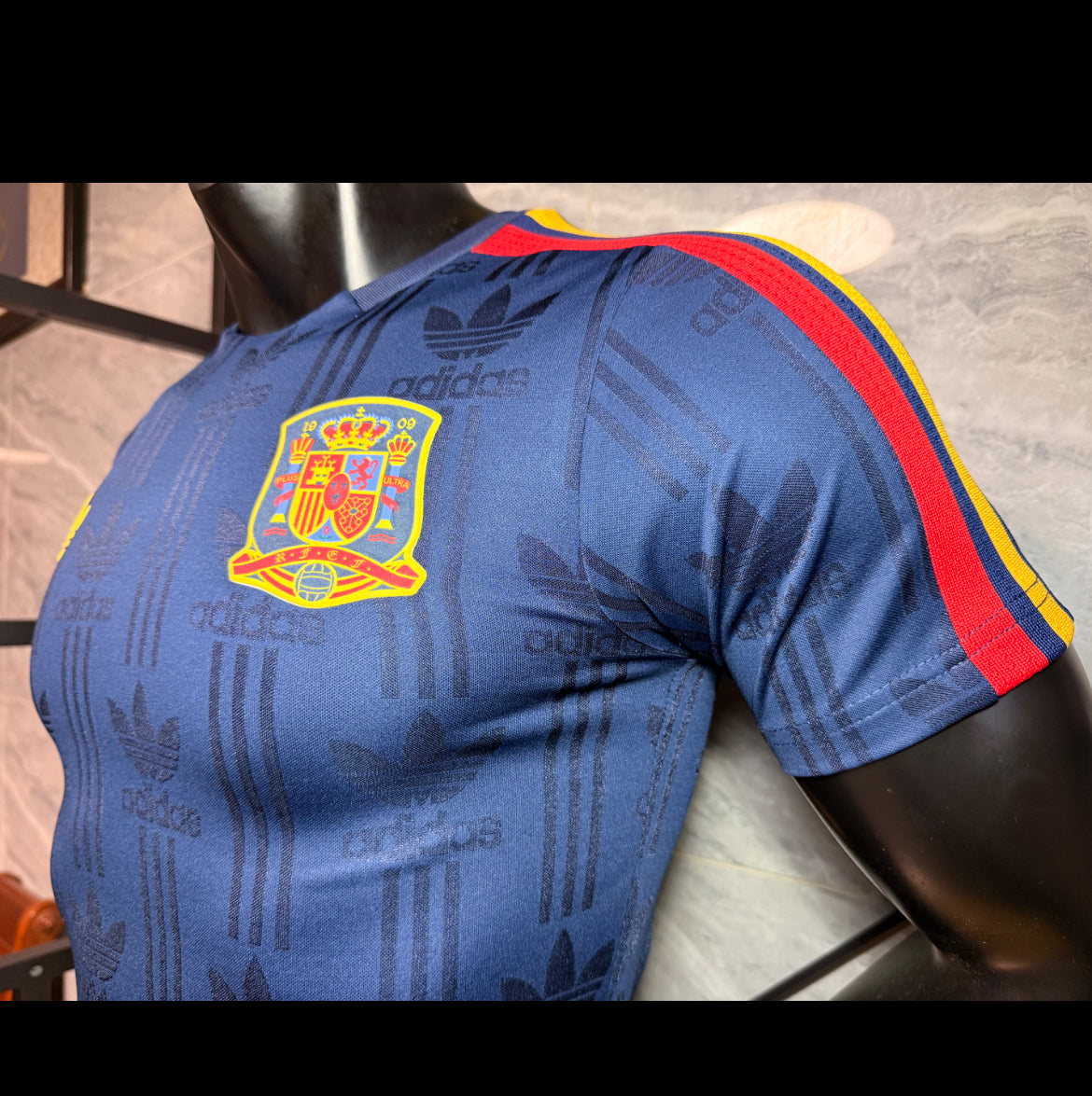 🇪🇸 Maillot Espagne – Édition Extérieure Bleu Marine